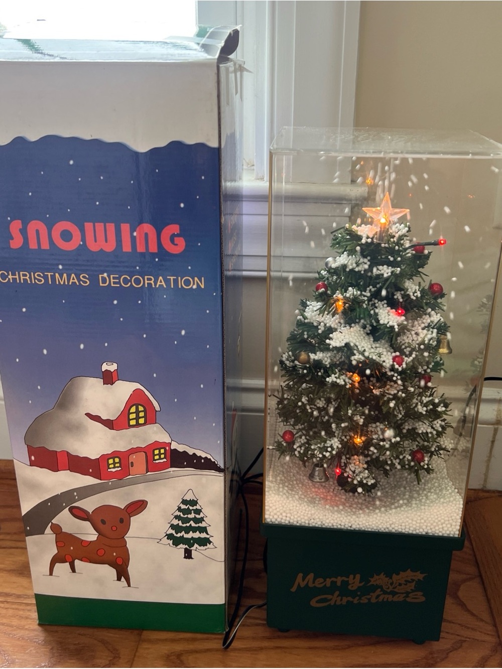 Vtg Snow Globe Snowing Christmas Decoration Snowing Christmas Tree 16" W/box